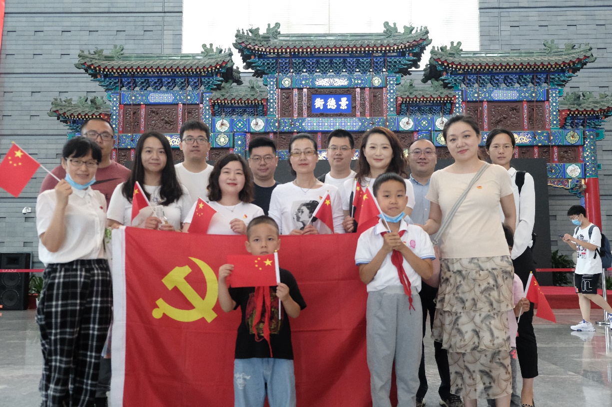 汲取革命思想，傳承紅色基因——國藥租賃黨支部第一黨小組參(cān)觀活動側(cè)記